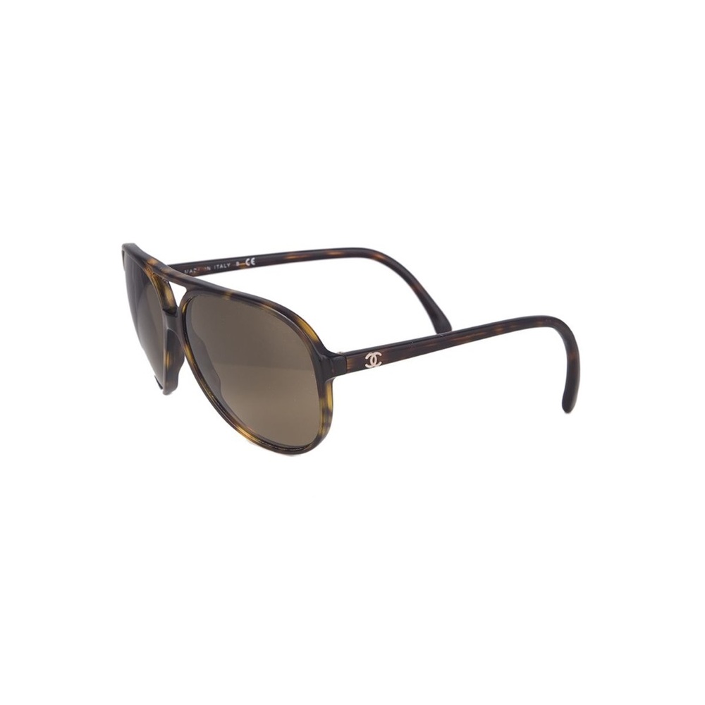 Chanel classic Aviator tortoiseshell sunglasses